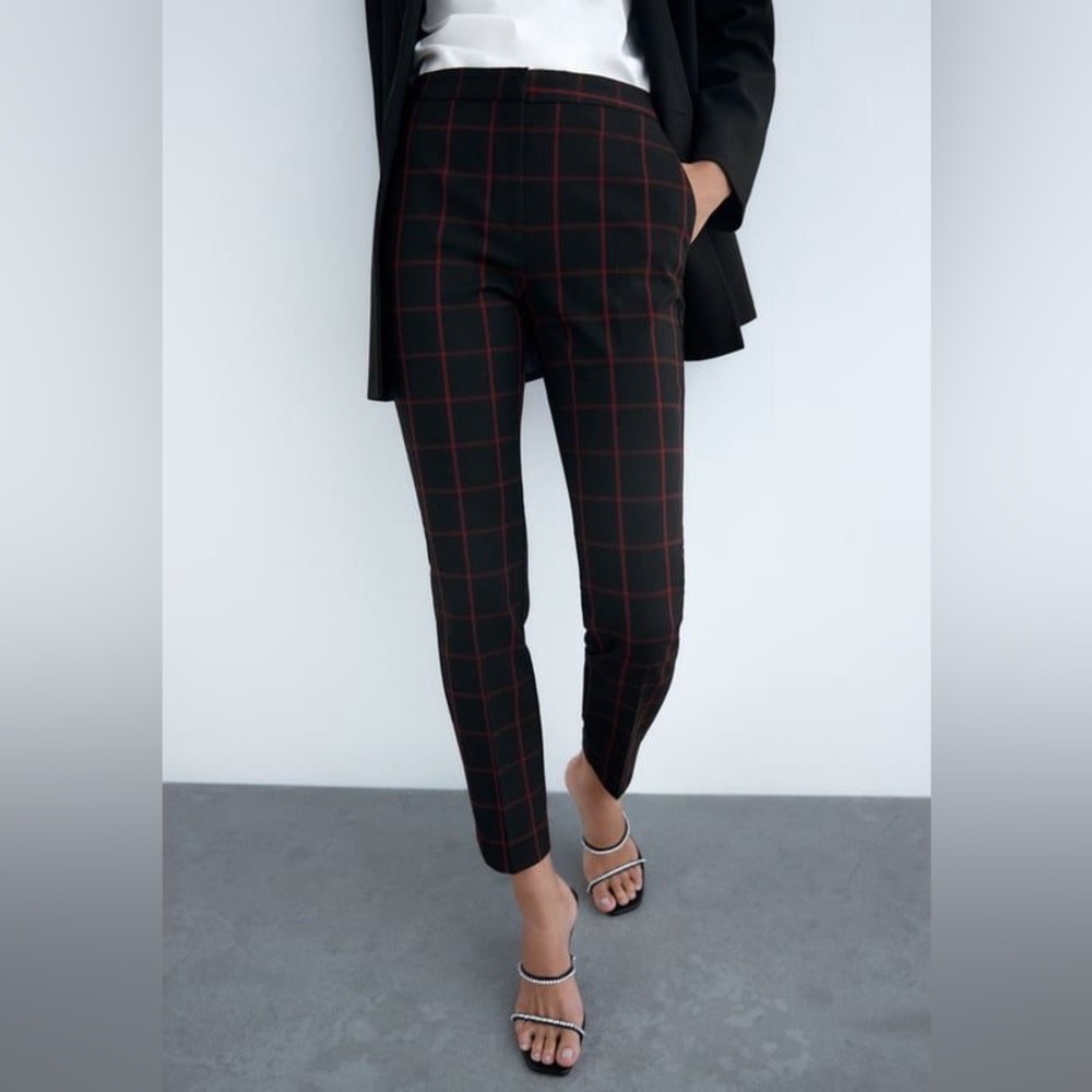 ZARA Black Red Plaid Pants Slim Fit Ankle Size M